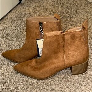 Universal Thread Tan Suede Ankle Booties